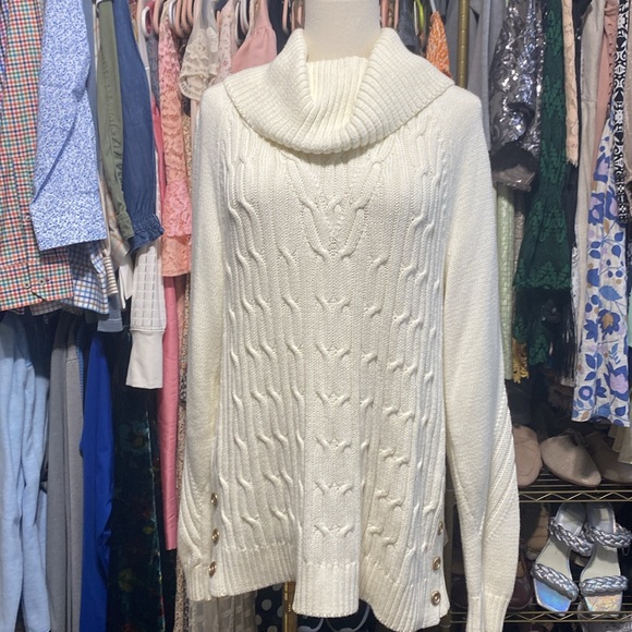 Talbots Turtle Neck Oversized Sweater. Size Medium. - Picture 1 of 10